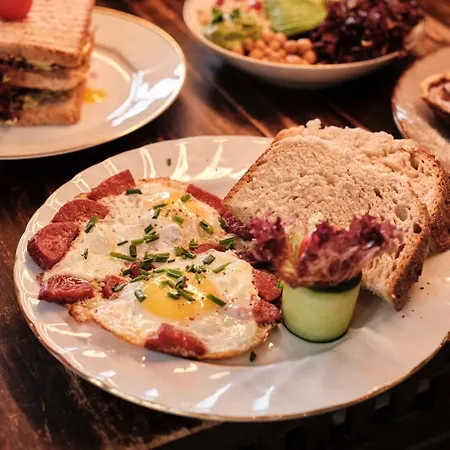 Hotel Cherisy - Self Check-in Only 3*