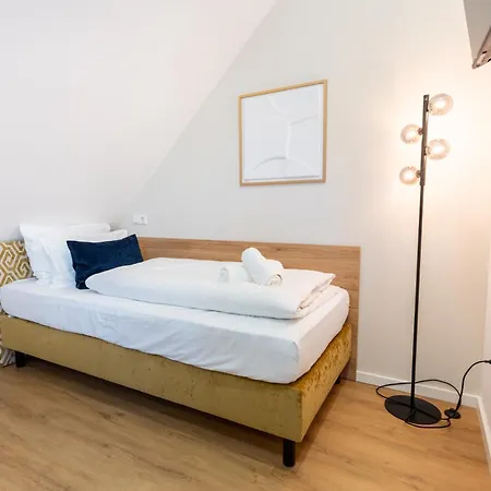 Cherisy - Self Check-in Only Hotel