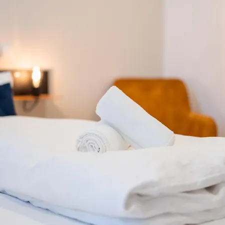 Cherisy - Self Check-in Only Hotel