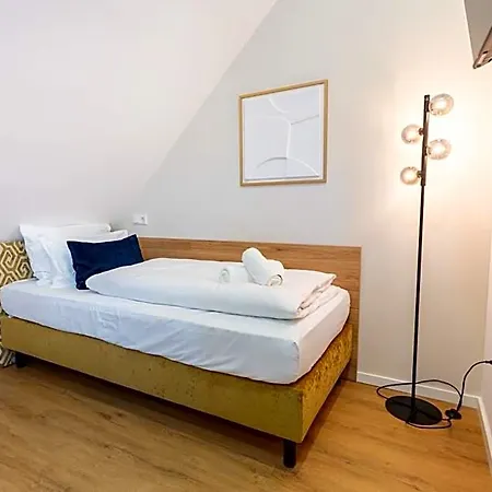 Cherisy - Self Check-in Only Hotel 3*