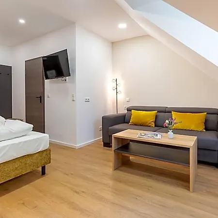 Cherisy - Self Check-in Only Hotel