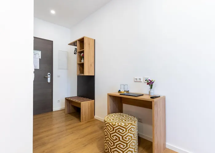 Cherisy - Self Check-in Only Hotell Konstanz