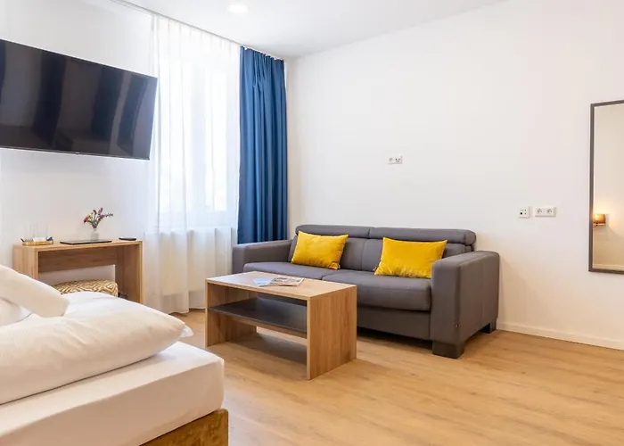 Hotell Cherisy - Self Check-in Only Konstanz