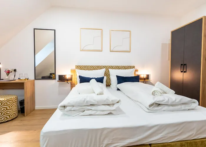 Hotell Cherisy - Self Check-in Only 3*