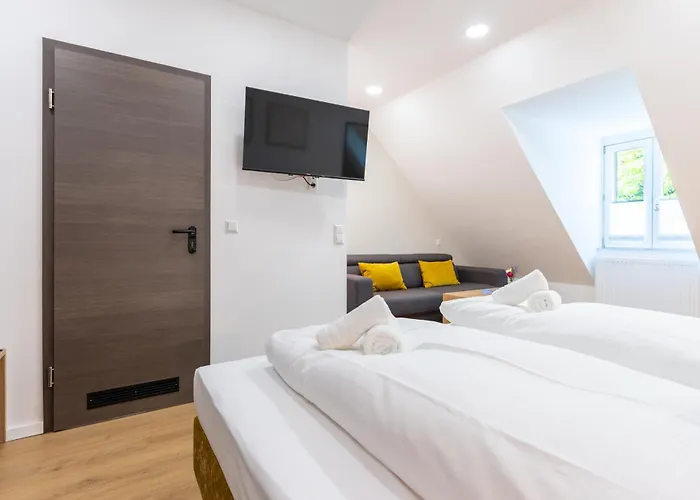 Hotell Cherisy - Self Check-in Only