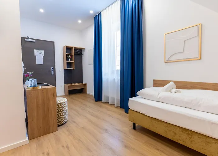 Hotell Cherisy - Self Check-in Only